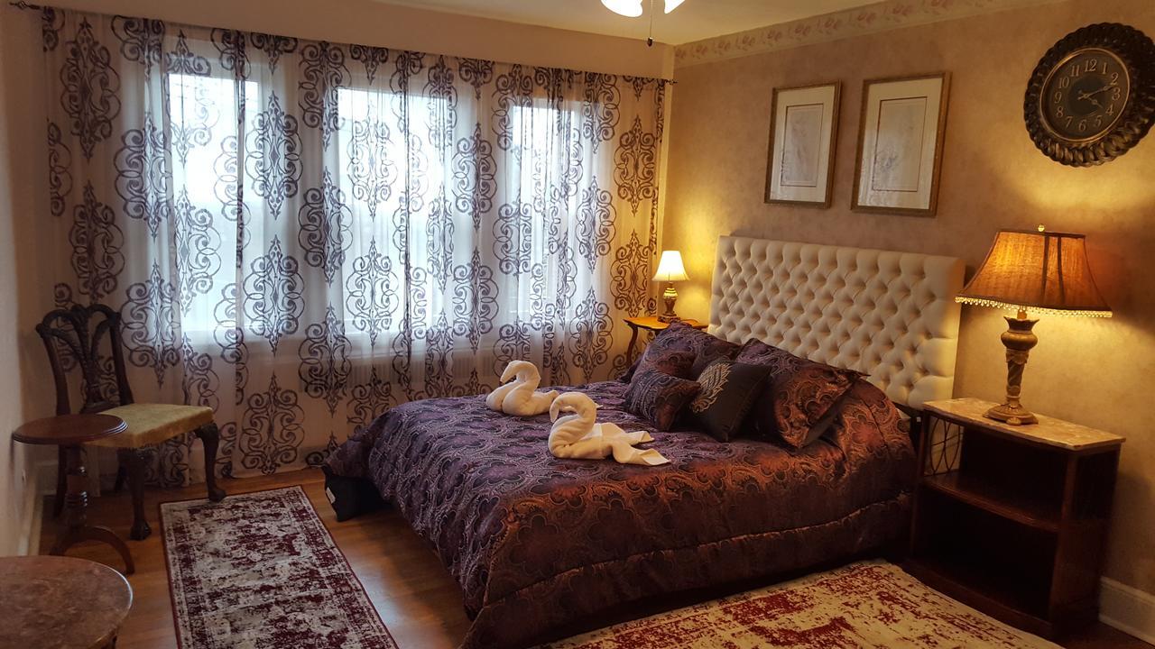 Natalie House Couette-café